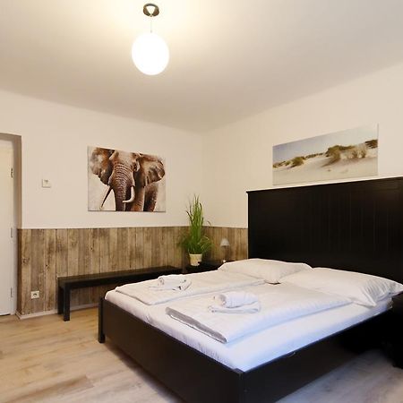 Manu Apartment Hennersdorf Екстер'єр фото